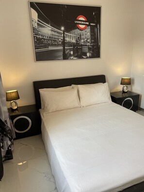 1 soverom, strykejern/-brett, wi-fi og sengetøy