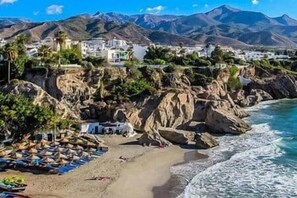 On the beach, beach towels - Sunny Claudia´s garden Calaceite (Torrox Costa)