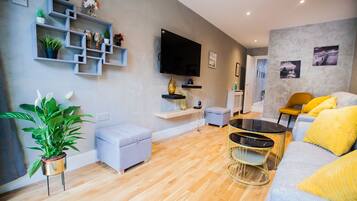 4 bedrooms, desk, free WiFi