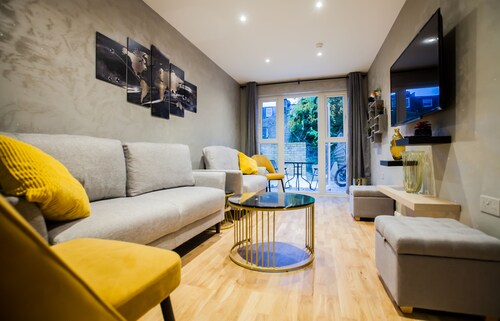 Luxury Fulham 3 bedroom Garden House