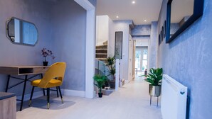 4 Schlafzimmer, Schreibtisch, kostenloses WLAN