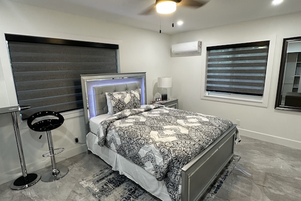 1 chambre, fer et planche Ă repasser, Wi-Fi gratuit, draps fournis