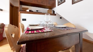 تناول الطعام