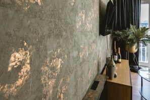 Apartamento | Baño | Bañera y ducha independientes, bañera profunda y secador de pelo