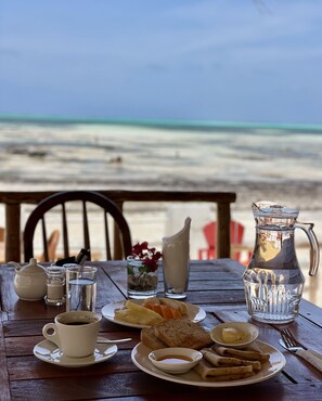 Free daily full breakfast  - HA Beach Hotel Zanzibar (Jambiani)