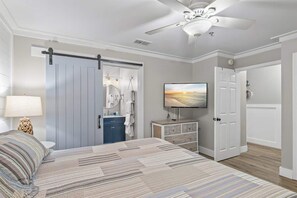 2 slaapkamers, een strijkplank/strijkijzer, wifi, beddengoed