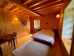 5 bedrooms, WiFi - Le Nid de Pajonnière en chartreuse (Saint-Pierre-de-Chartreuse)