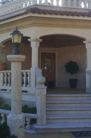 Exterior detail - Casa con Piscina Casa Salvante (Moaña)