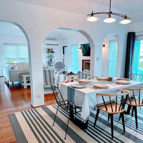 Large Apartment for Big Groups in the Center of Bermuda!