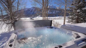 Baignoire à remous extérieure