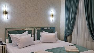 Deluxe Double Room | Desk, soundproofing, free WiFi, bed sheets