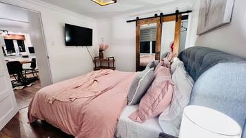 2 soverom, skrivebord og wi-fi