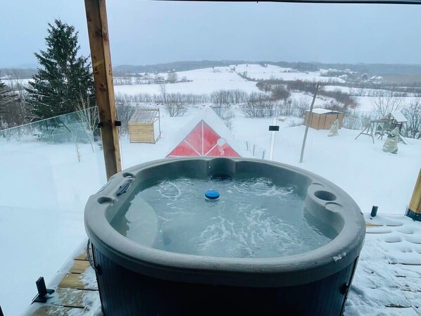 Bain à remous extérieur