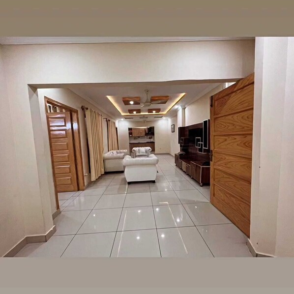 Living area - Cozy Haven for Your Next Getaway: Book Now for Comfort and Convenience (islamabad)