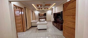 Cozy Haven for Your Next Getaway: Book Now for Comfort and Convenience