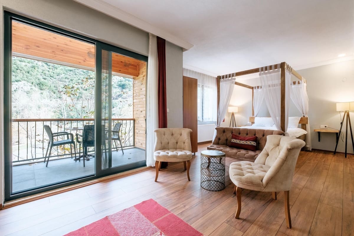 Honeymoon Suite | 2 bedrooms, premium bedding, minibar, desk
