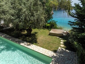 Pool - Villa Trianda, a true gem just 27 steps from the beach! (Sivota)