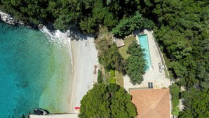Exterior - Villa Trianda, a true gem just 27 steps from the beach! (Sivota)