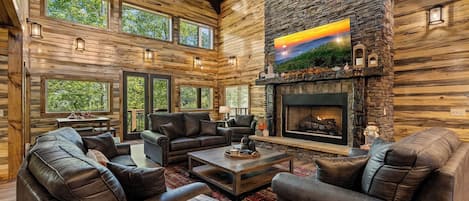 تلفزيون ذكي، مدفأة، ألعاب فيديو