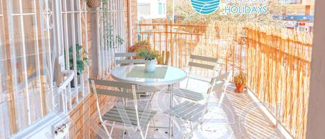 City Apartment, 3 Bedrooms | Terrace/patio