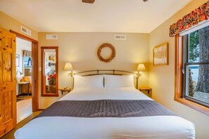 1 slaapkamer, een strijkplank/strijkijzer, gratis wifi, beddengoed