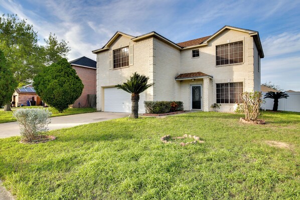 House (2 Bedrooms) | Front of property
