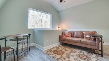 Cottage (3 Bedrooms) | Interior