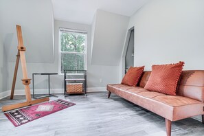 Cottage (3 Bedrooms) | Interior
