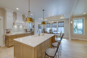 House (3 Bedrooms) | Interior - Red Lodge Home w/ Private Hot Tub & Fire Pit! (Red Lodge)