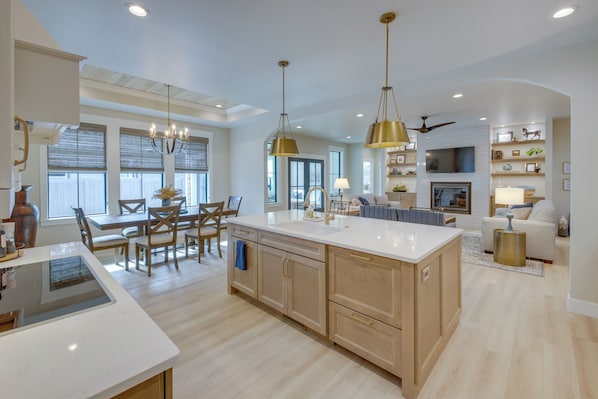 House (3 Bedrooms) | Interior - Red Lodge Home w/ Private Hot Tub & Fire Pit! (Red Lodge)