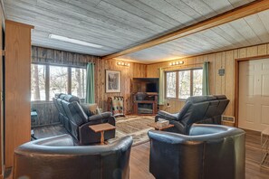Rumah (2 Bedrooms) | Interior