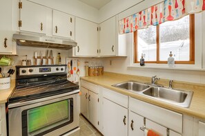 Cottage (2 Bedrooms) | Interior