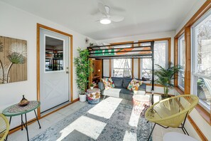 Cottage (2 Bedrooms) | Interior