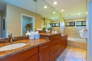 Appart'hôtel, 2 chambres | Salle de bain