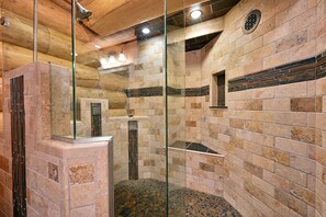 Bathroom - Osprey Lake Cabin 4 Bedroom Home by RedAwning (Hayward)