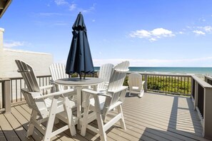 Townhome, 4 Bedrooms | Outdoor dining - Oceans 2 4 Bedroom Condo by RedAwning (Pine Knoll Shores)
