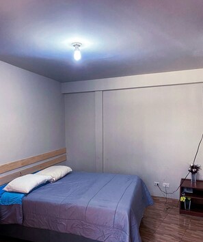 Desk, free WiFi - CHACRARAJU HOSTEL (Independencia)
