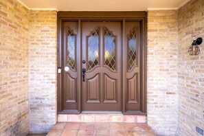 Exterior detail - 3BR Home w/ private backyard & BBQ grill, sleeps 8 (San Antonio)