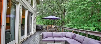 Twin Mountain River House