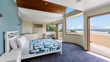 4 slaapkamers, een strijkplank/strijkijzer, wifi, beddengoed