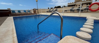 Large 4 bedroom detached villa private pool in walled garden.  5 minute to Sea.