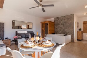 Family Studio, Microwave, Mountain View (Wellness Paradise House Tim) | Dining - Wellness Resort Trebnje (Trebnje)