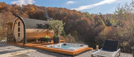 家庭單棟房屋, 多間臥室, 2 間浴室 (Lovely Villa Taja In Nature) | 露台/庭院