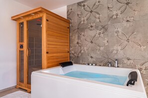 Family Studio, Microwave, Mountain View (Wellness Paradise House Tim) | Bathroom - Wellness Resort Trebnje (Trebnje)