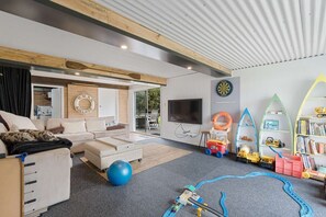 Children's area - Tee & Tide Retreat – Your Ultimate Goolwa Getaway (Goolwa South)