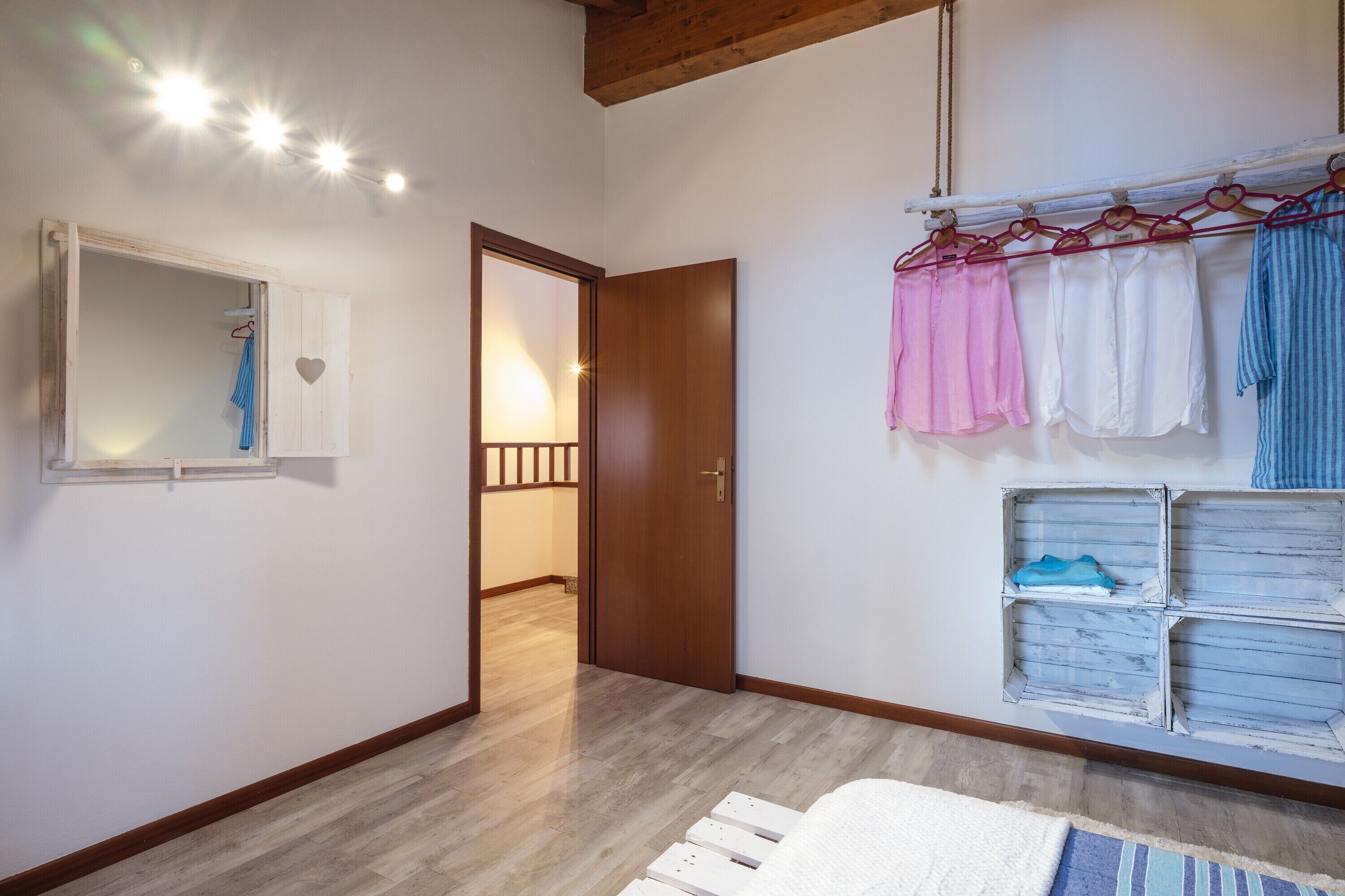 Maison Familiale, plusieurs chambres, 2 salles de bains (La Luna nel Lago Lake View Garden)