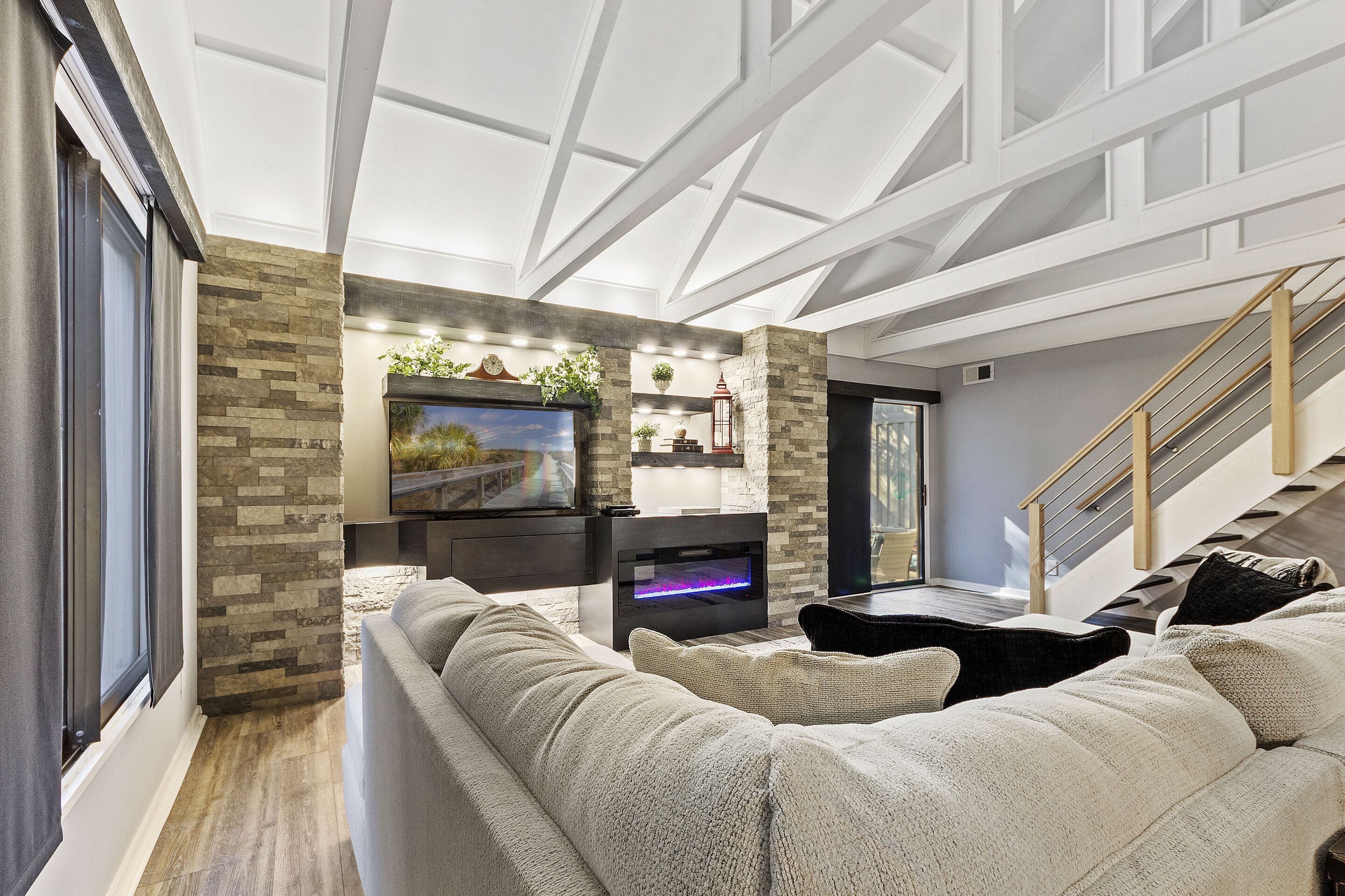 Queens Grant 573 | Community Pool, Walk to Beach!