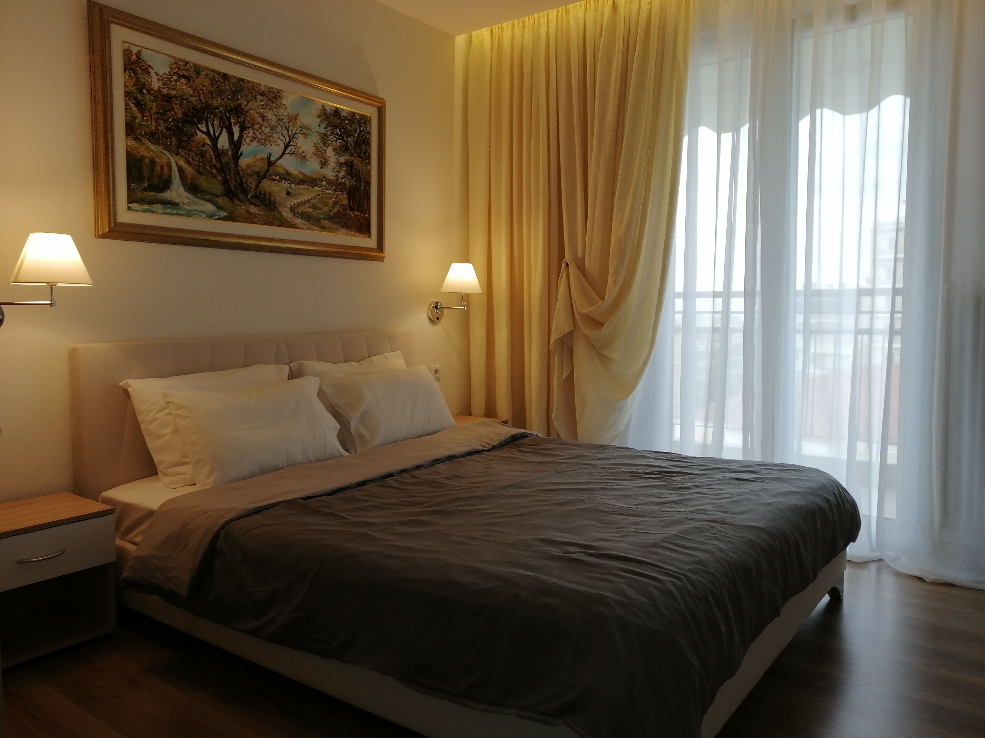 2 多间卧室、熨斗/熨衣板、免费 WiFi、床单