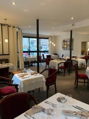 Restaurant - Hôtel Paris Vésinet (Le Vesinet)