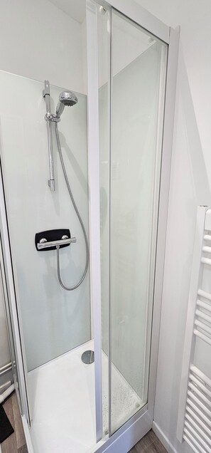 Dusche, Haartrockner